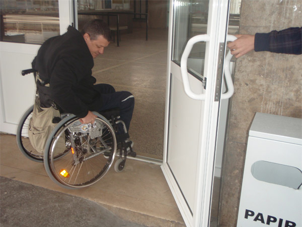 olaksati-zivot-osobama-sa-invaliditetom